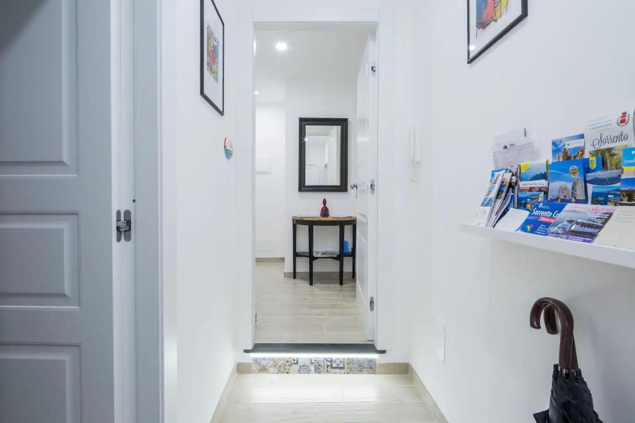 Apartment Time *